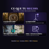 Ce que tu reçois : projecteur LUMX, trépied 2 m 10, 100 maps animées HD, câble et Grimoire du Maître (guide en ligne)